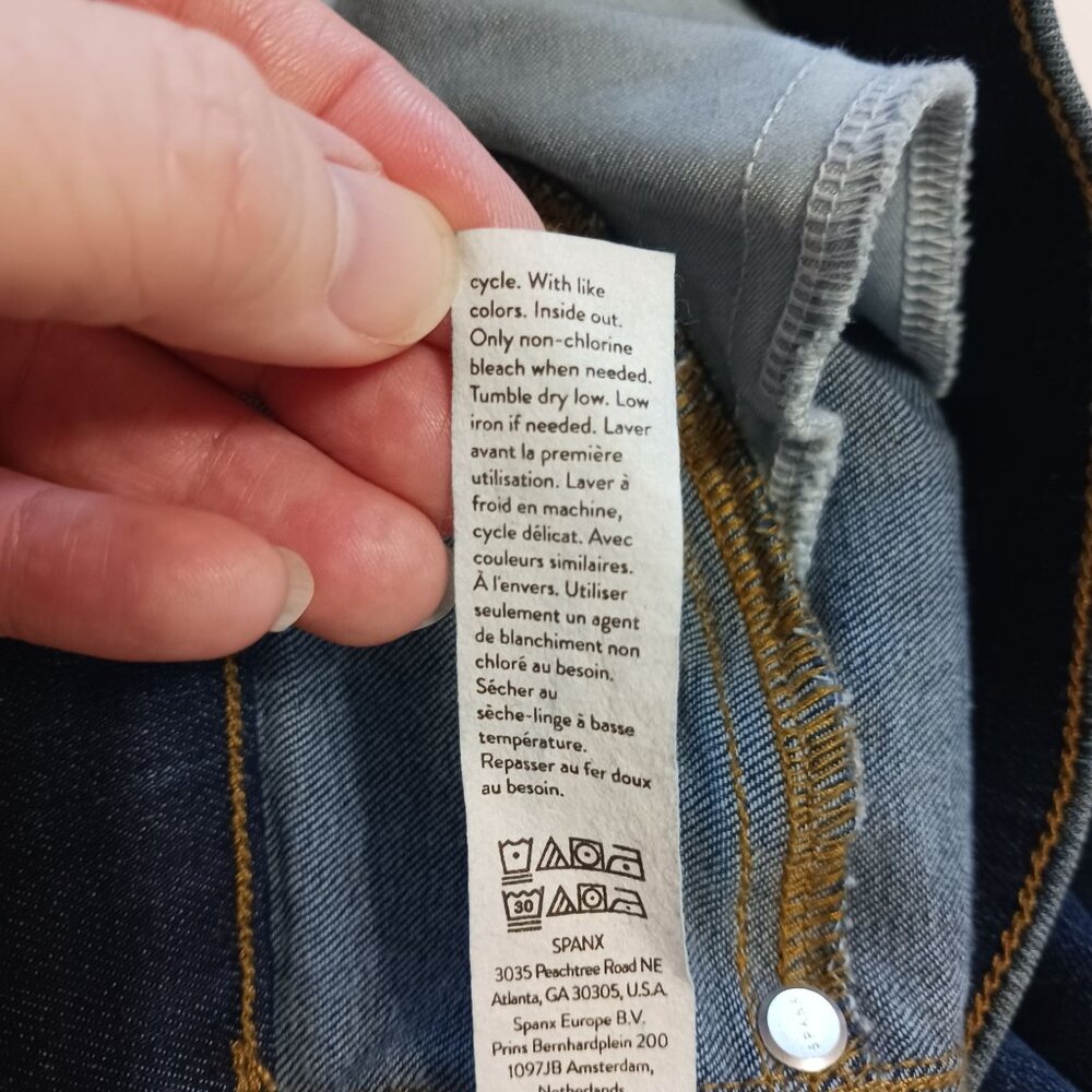 Spanx Flare Jeans Large Dark Wash Denim Stretch Slimming High Rise Shaping 70s - Picture 7 of 12